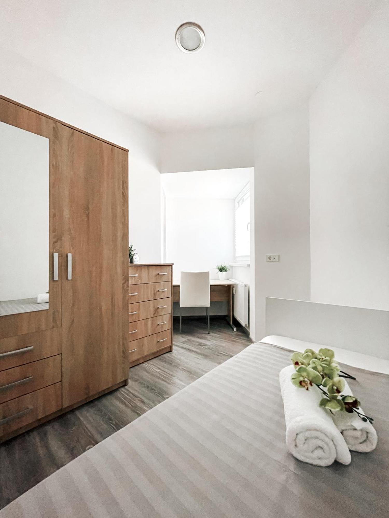 Apartment Kino Ljubljana Bagian luar foto