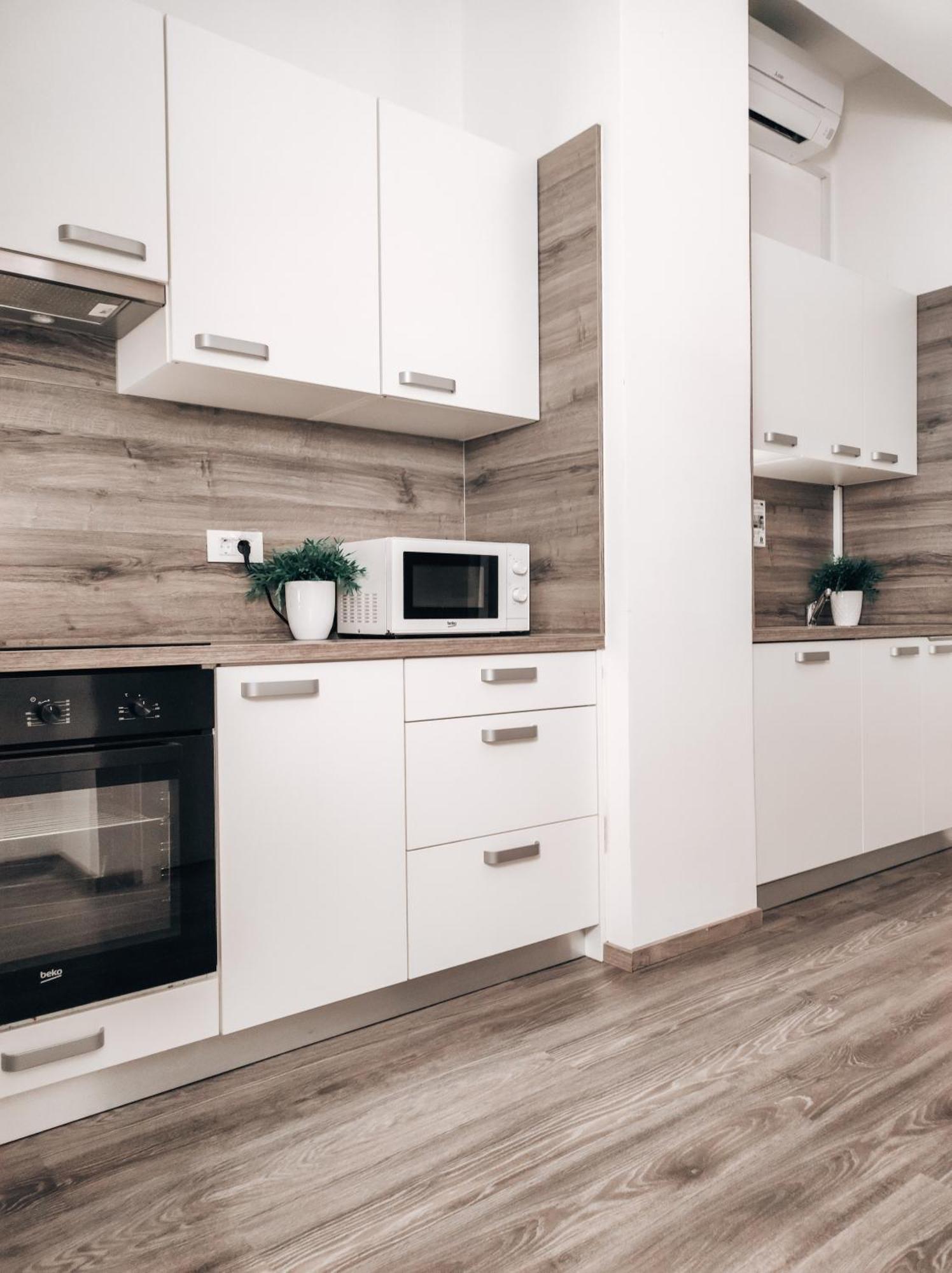 Apartment Kino Ljubljana Bagian luar foto